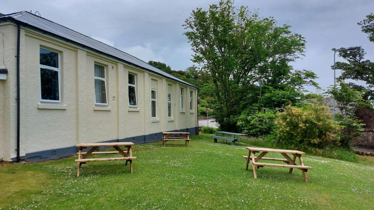 Helmsdale Lodge Hostel - All Rooms En-Suite Exterior photo